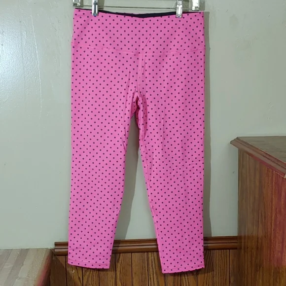 Victoria's Secret VSX Vintage Hot Pink Polkadot Capris M - Picture 1 of 7
